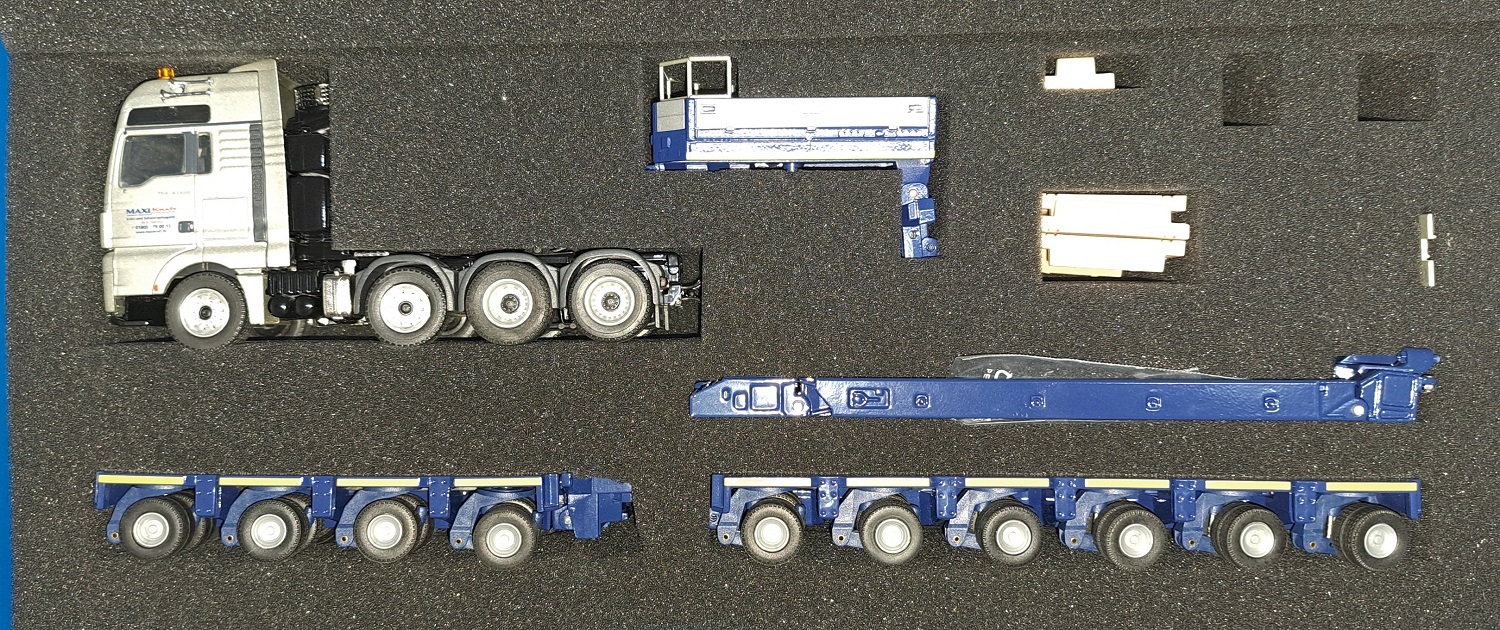 CO70177-0 - MAN TGX XXL w/ Goldhofer Modular trailer - Conrad