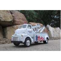 FG19-1182 - 1952 GMC Heavy Duty Wrecker - Veteran's Towing