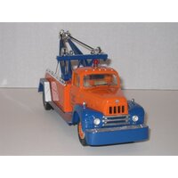 FG19-1439 - 1957 International R-200 Tow Truck - Tollway and Tunnel Authority