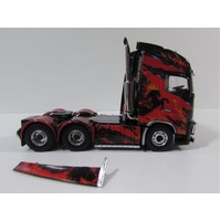 Factory Second -14 - TEK71289 - Volvo - Easters Pegasus - FACTORY SECOND